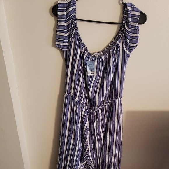 Romper w/ Train - Picture 3 of 6
